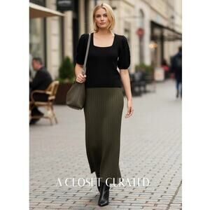 Merlette Sweater Large NEW